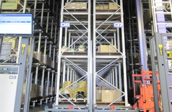 物流センターの外観