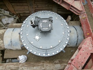 インサー切換弁